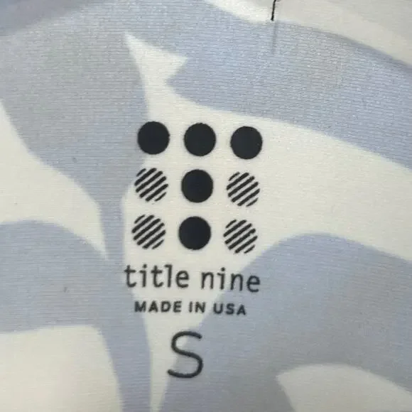 TITLE NINE Aquatic Life Rash Guard Long Sleeve Swim Top Hanalei Floral Blue S - Picture 3 of 11